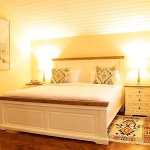 King Room Mountain View